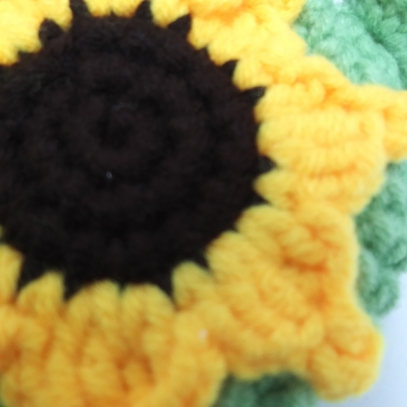 FROM THE GARDEN for Dolls Kill Sunflower Crochet Key Ring Cover NWOT - Picture 10 of 16